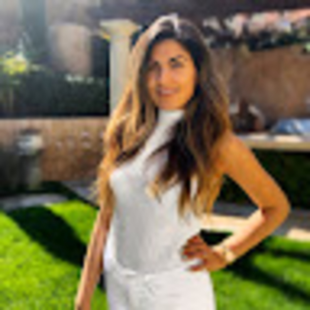 Meet your Posher, Esma